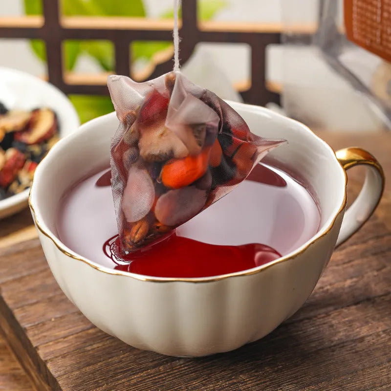 Package of Ginseng Black Wolfberry Tea showing 40 individual 5g tea bags.