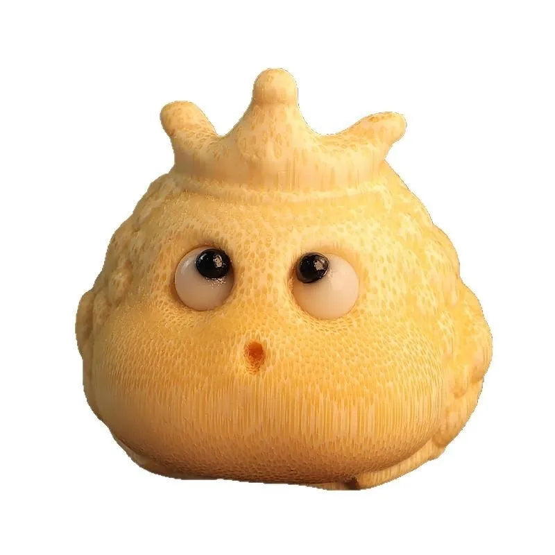 Solid bamboo Crown Princess toad carving ornament measuring 5.0cm with live eye detail