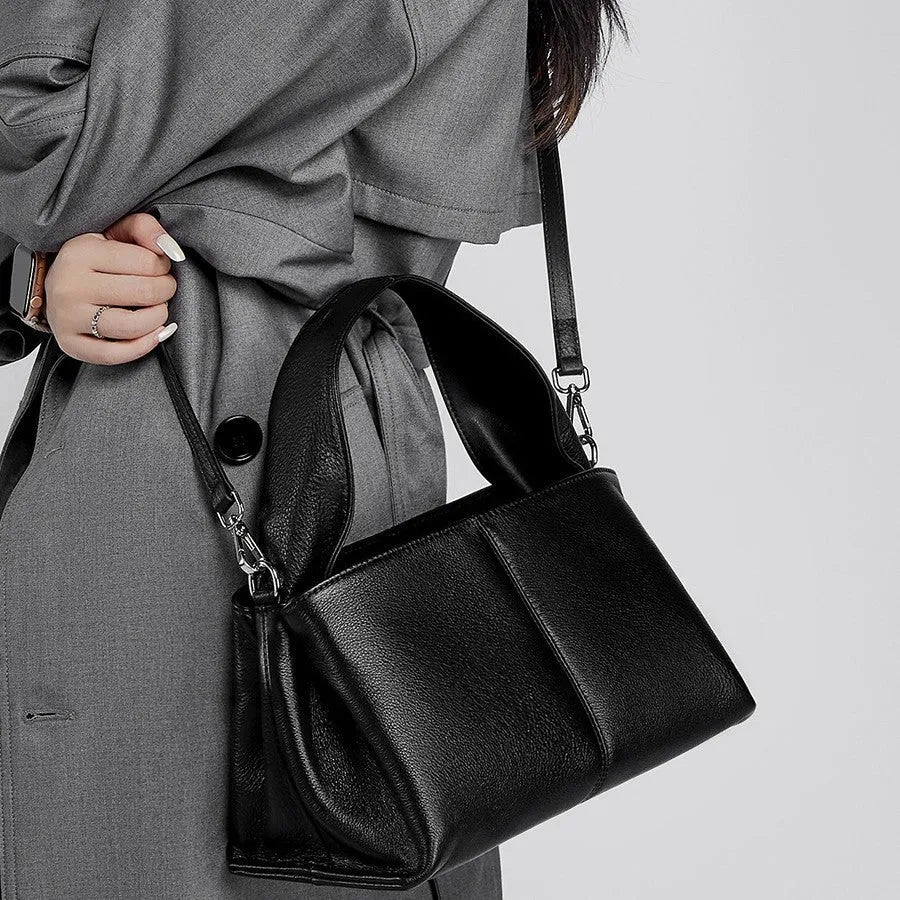 Women's genuine leather messenger bag in horizontal square shape with retro texture and shoulder straps