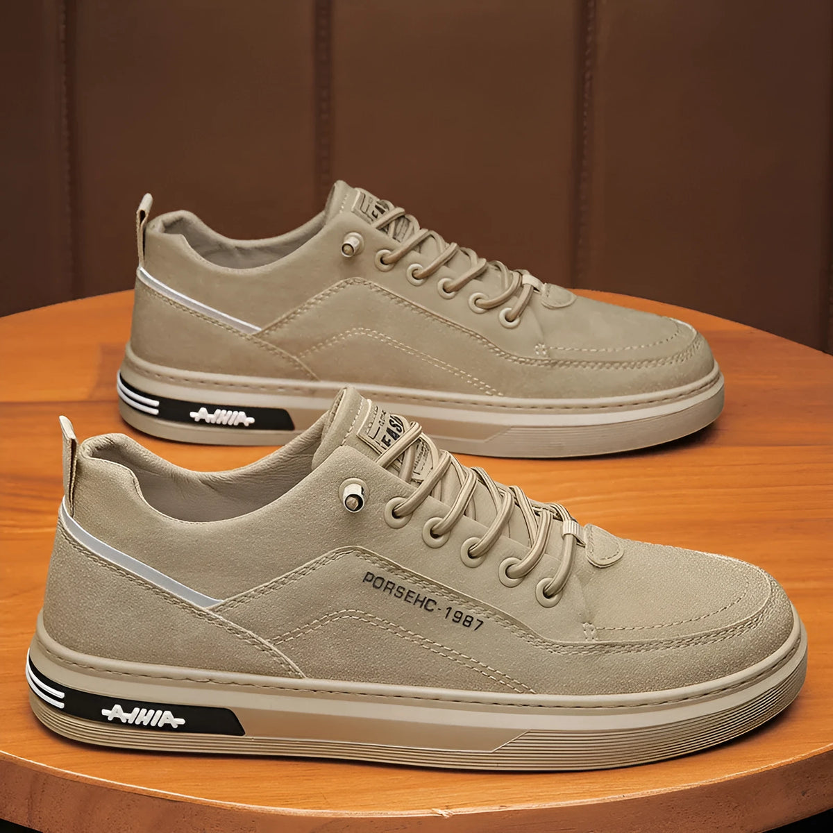 Men's waterproof casual shoes in khaki colour with round toe and low-top design suitable for construction work and sports