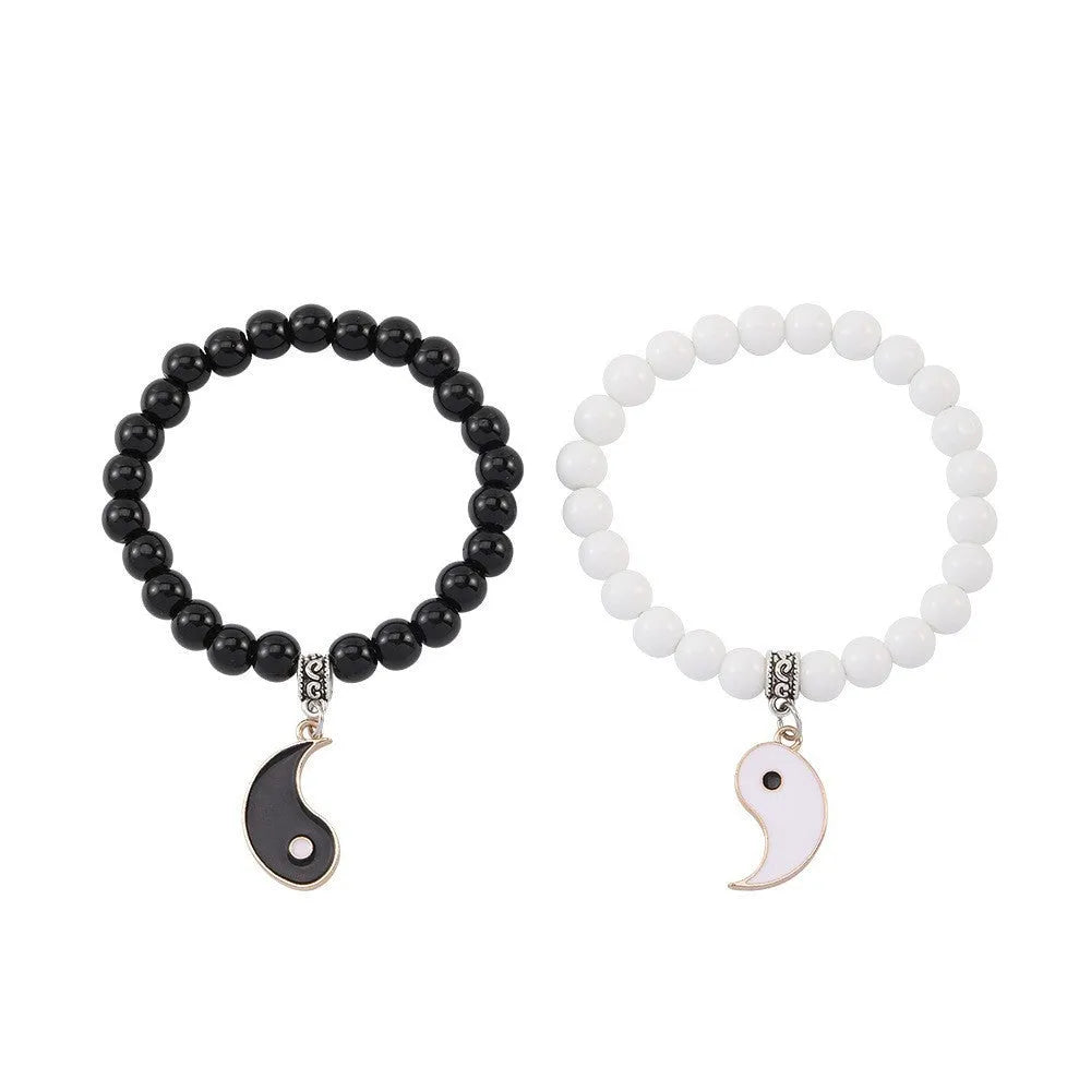 Geometric eight-diagram alloy appetizer bracelet with electroplated finish in unisex design