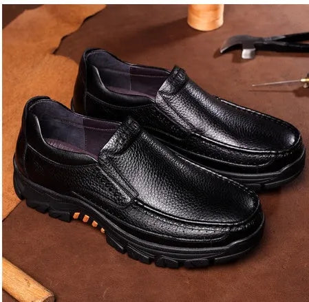 Cowhide leather business casual slip-on shoes in black and brown with rubber soles