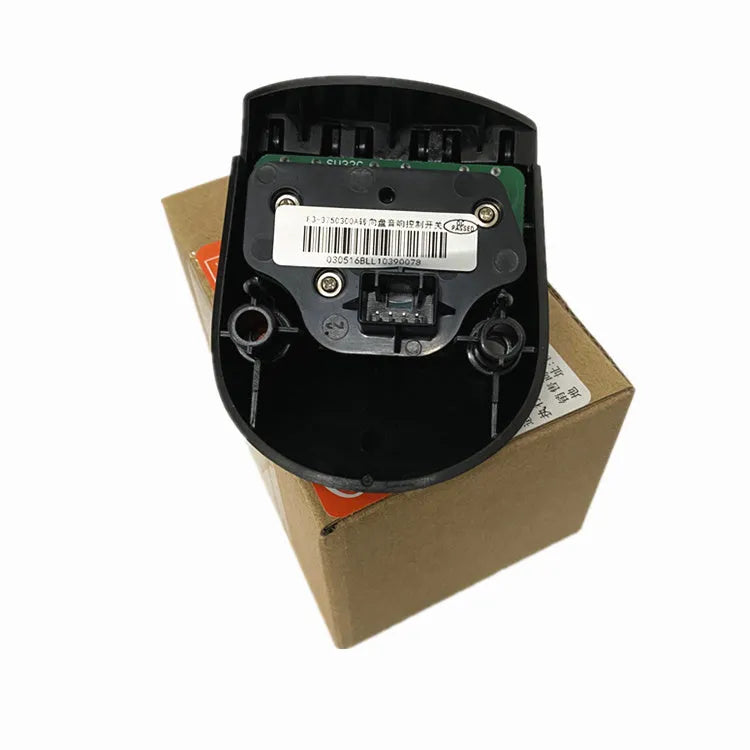 Black F3R steering wheel controller button for in-car audio control, compatible with F3 and F3R vehicle models.