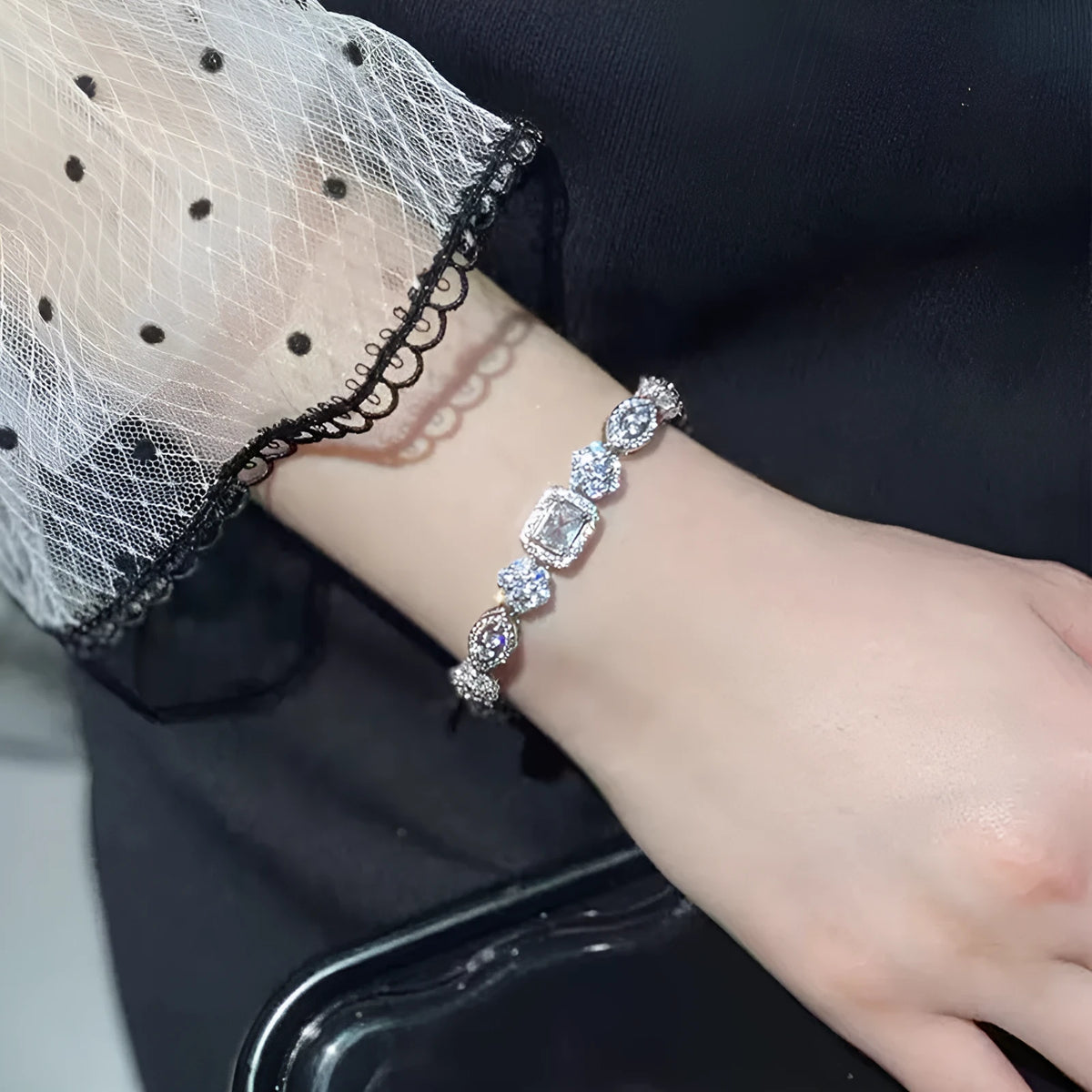 Women's geometric bracelet with zircon stones and sterling silver plating on white gold finish