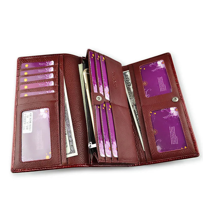 Women's genuine leather coin purse with crocodile pattern in wine red.
