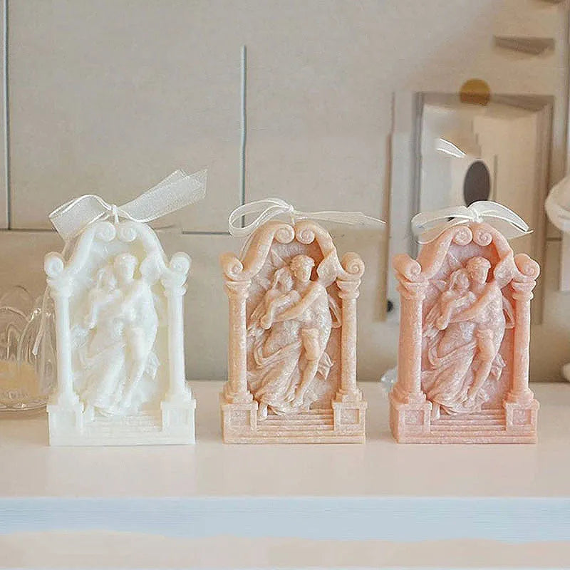Food-grade silicone baking mould for making detailed couple angel figures for cakes and crafts.
