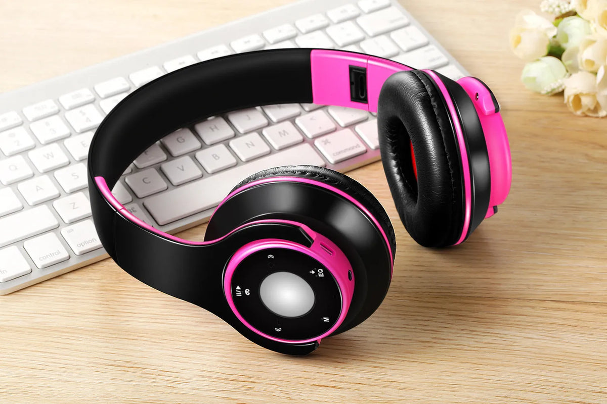 Foldable wireless Bluetooth headset in blue colour with adjustable hinges and ear cushions