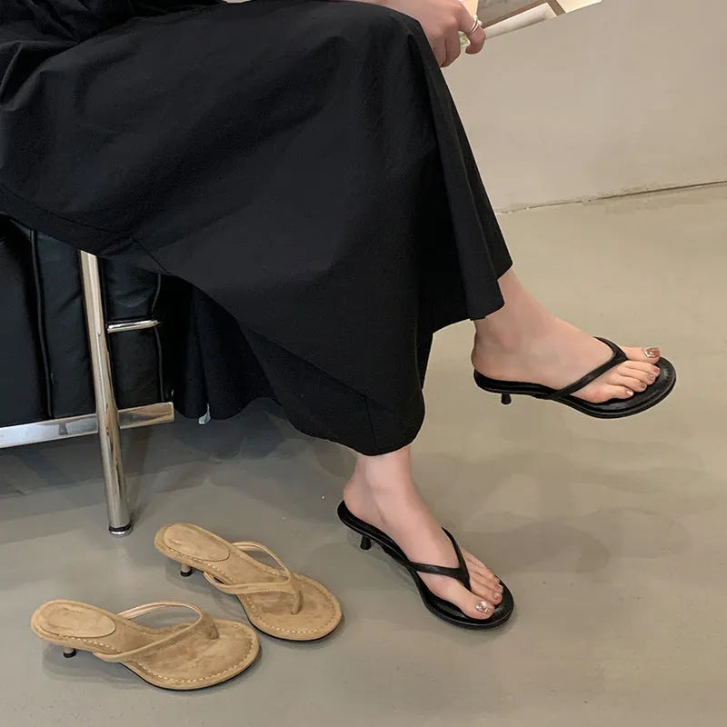 Women's stiletto sandals with open-toed flip-flop design in sheepskin camel colour with round toe