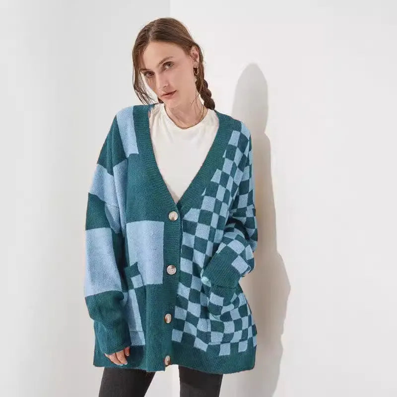 Printed checks pattern cardigan with loose slim fit and regular sleeves in polyester-spandex blend fabric