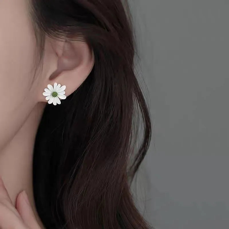 Little Summer alloy flower stud earrings in blue and orange, yellow and white, or white and green two-tone colours.