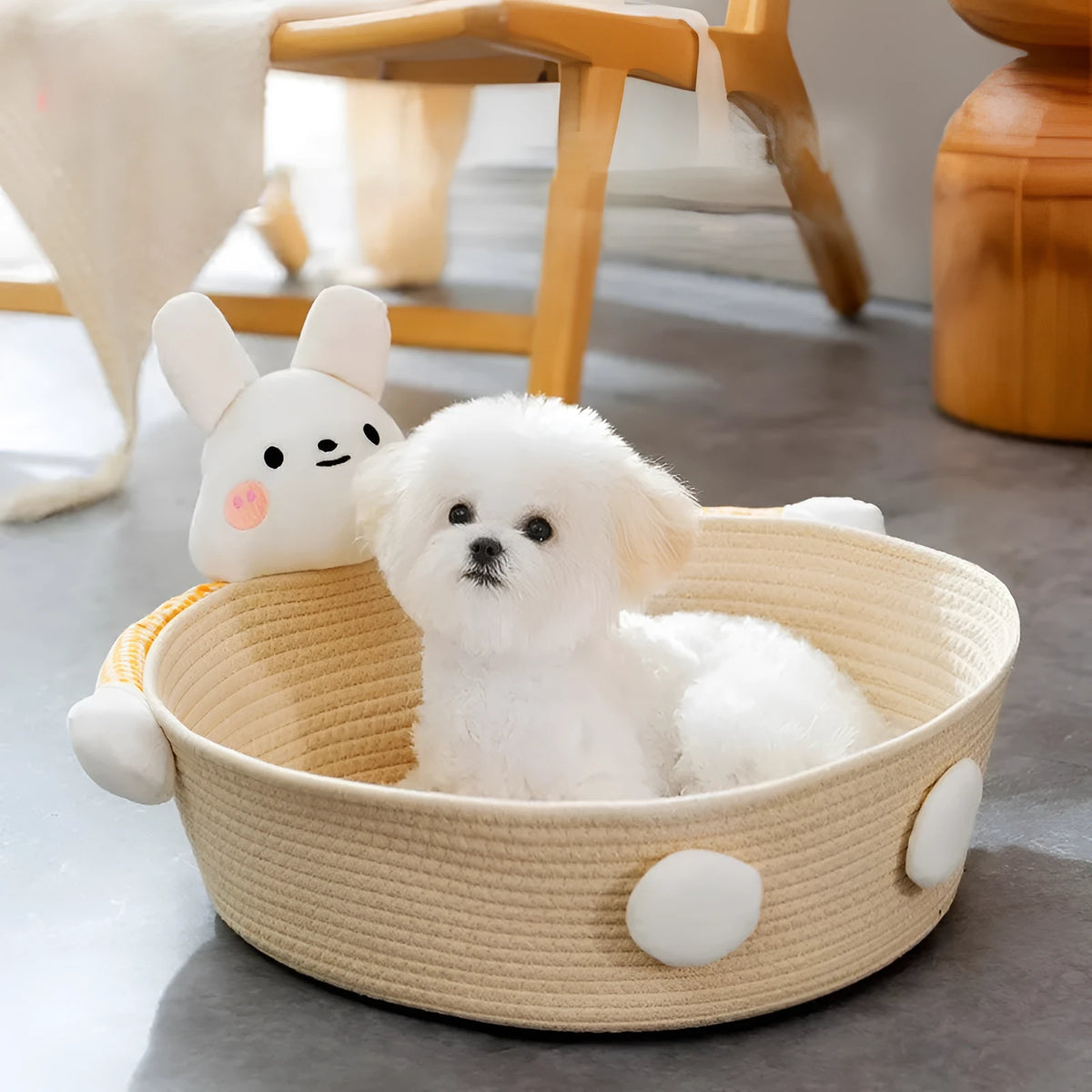 Woven cotton rope cat bed with integrated scratching board in three sizes for indoor cats