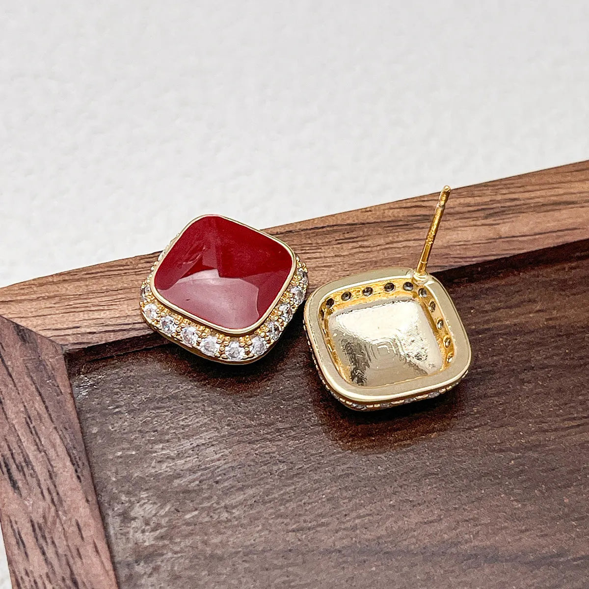 Retro red geometric earrings with square inlaid design on alloy material