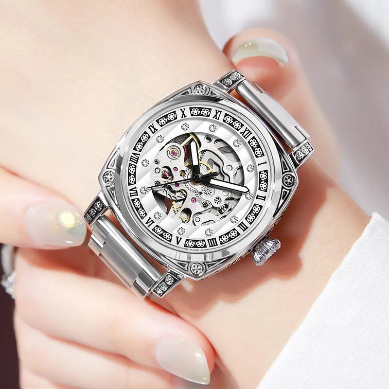 Mechanical watch with luminous hands on leather strap, 10m water resistant