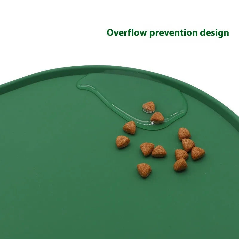 Silicone waterproof cat meal cleaning placemat in green colour showing rectangular shape and textured surface