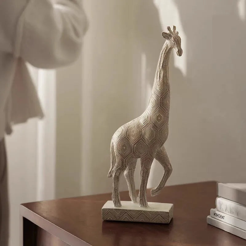Wood colour giraffe resin decoration sculpture measuring 30.5 cm height