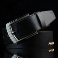 Men's retro style pin buckle belt in imitation leather with alloy buckle