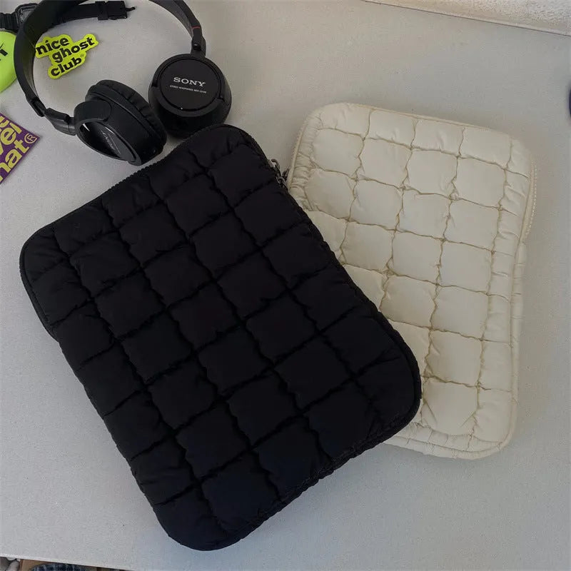 Large capacity nylon laptop bag with cloud cotton padding in black and white colour options