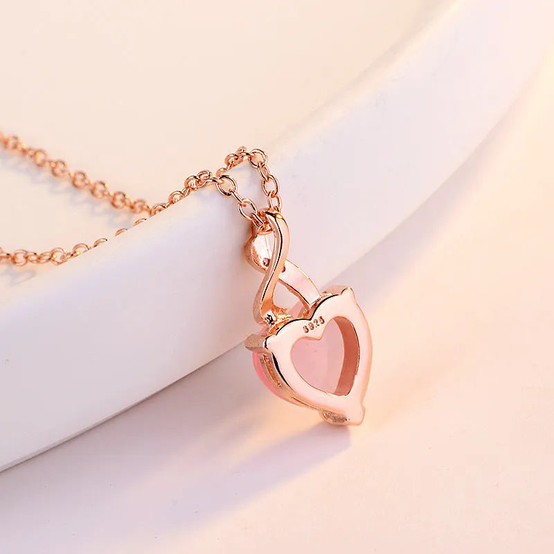 Women's heart-shaped pink crystal pendant necklace on rose gold electroplated chain
