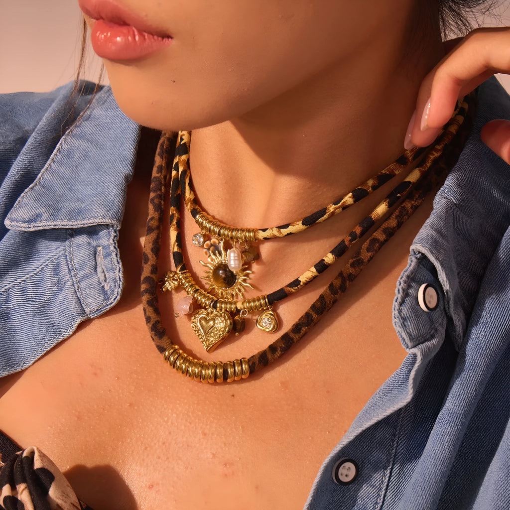 Geometric leopard pattern stainless steel necklace with gold plating on adjustable chain
