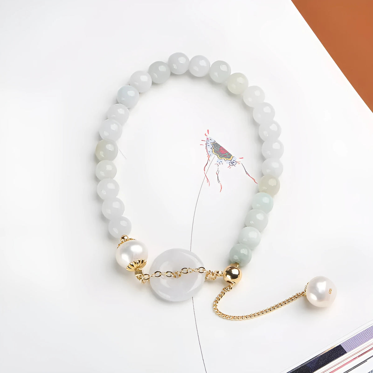 Natural emerald peace buckle pearl bracelet with jade round pendant and geometric national style design