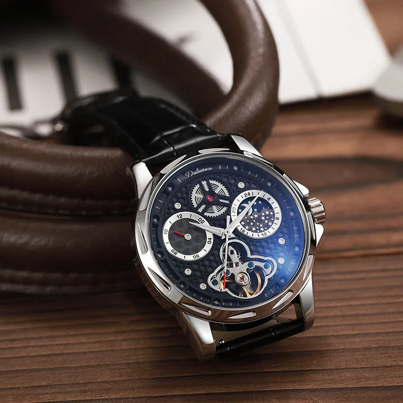 Men's automatic waterproof watch with luminous dial on stainless steel bracelet.