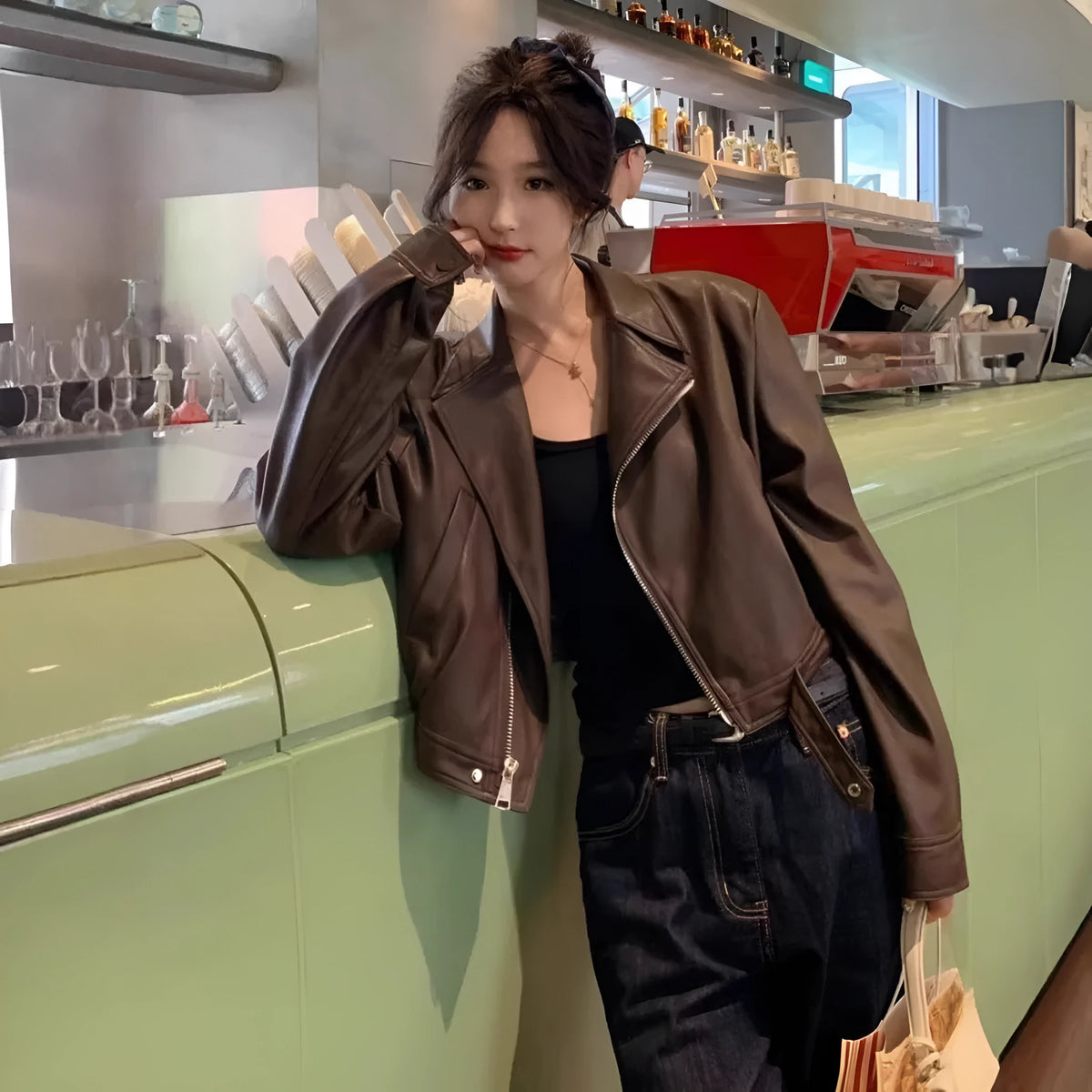 Women's retro slim fit leather coat in polyester imitation leather, 40cm length, street fashion style