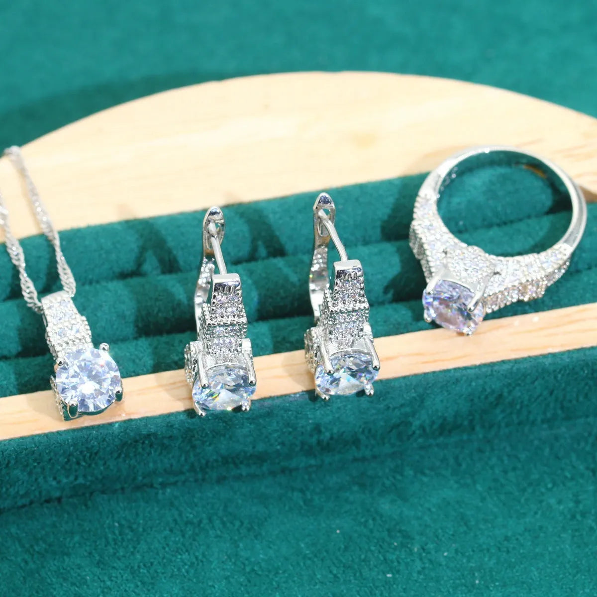 Bridal zircon alloy jewellery four-piece set with necklace, earrings, bracelet and ring in water wave chain design
