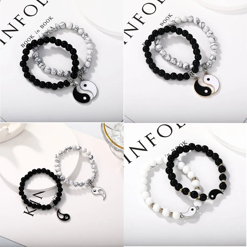 Geometric eight-diagram alloy appetizer bracelet with electroplated finish in unisex design