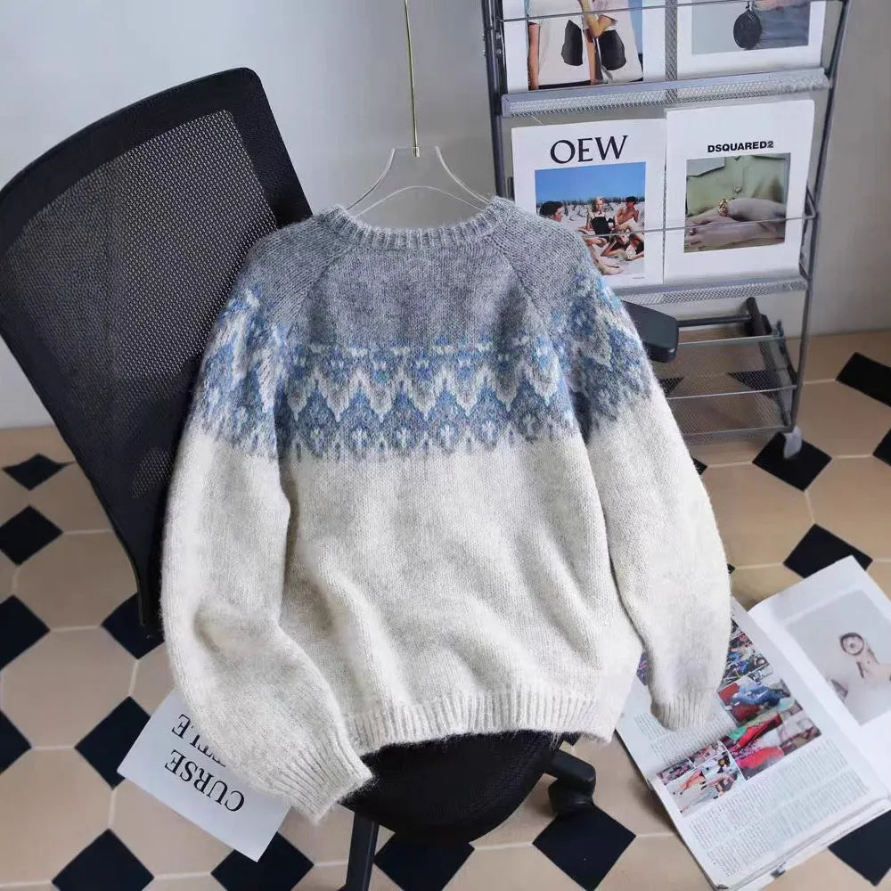 Women's contrast colour jacquard thick sweater coat in loose free size fit.