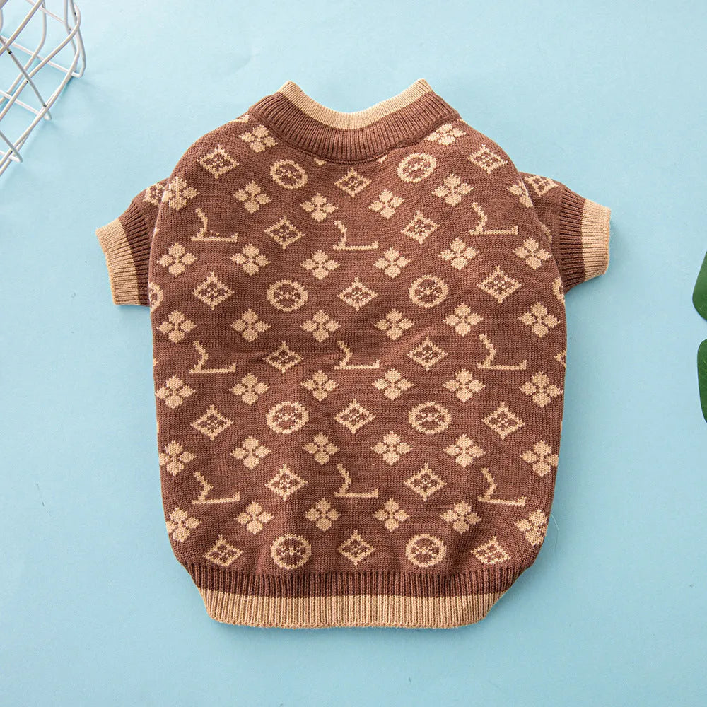 Thick wool dog sweater in European American style for autumn winter wear