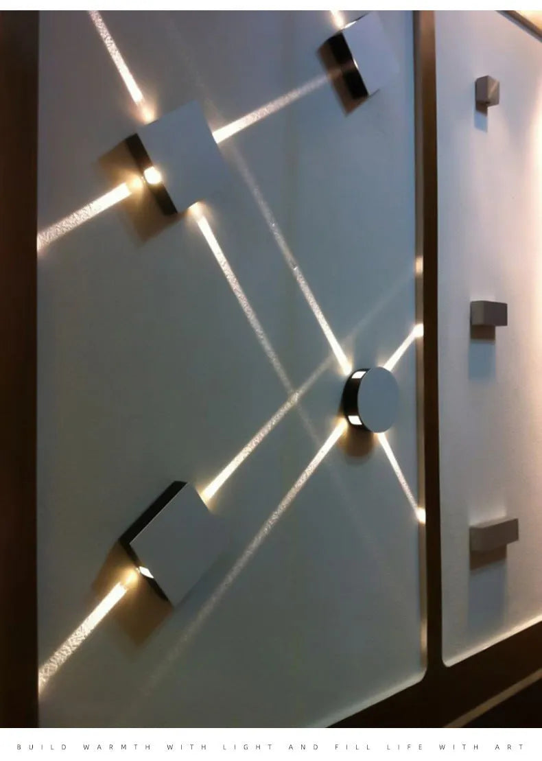 Square and round LED wall light with aluminium body and iron lampshade in 141x141x45mm dimensions