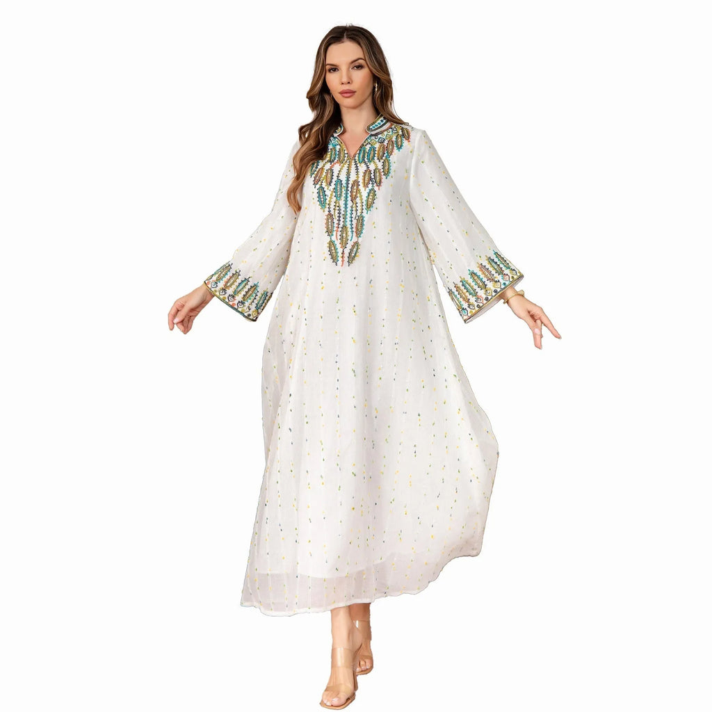 Women's white Dubai Arabic robe with long sleeves and full-length skirt in polyester fabric