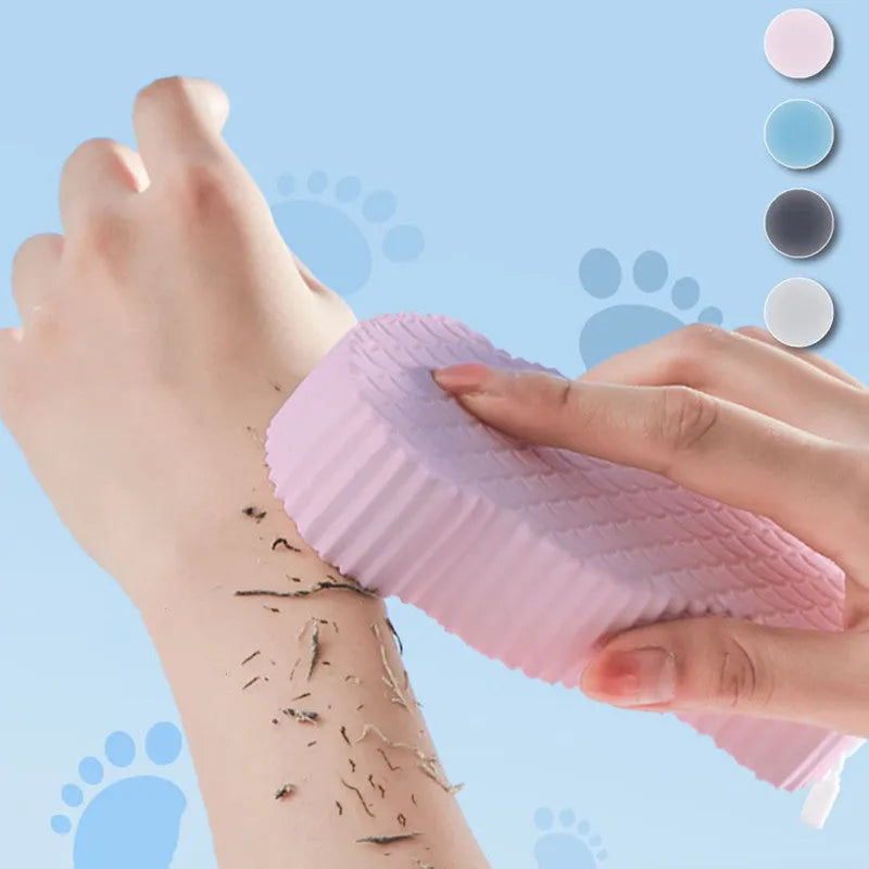 White 3D bath sponge with fish scale pattern for gentle body exfoliation