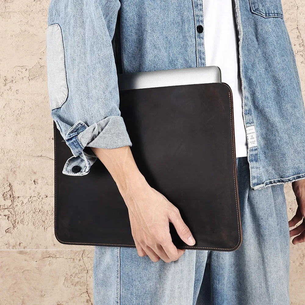 Men's horizontal computer liner bag in Crazy Horse leather with cowhide lining