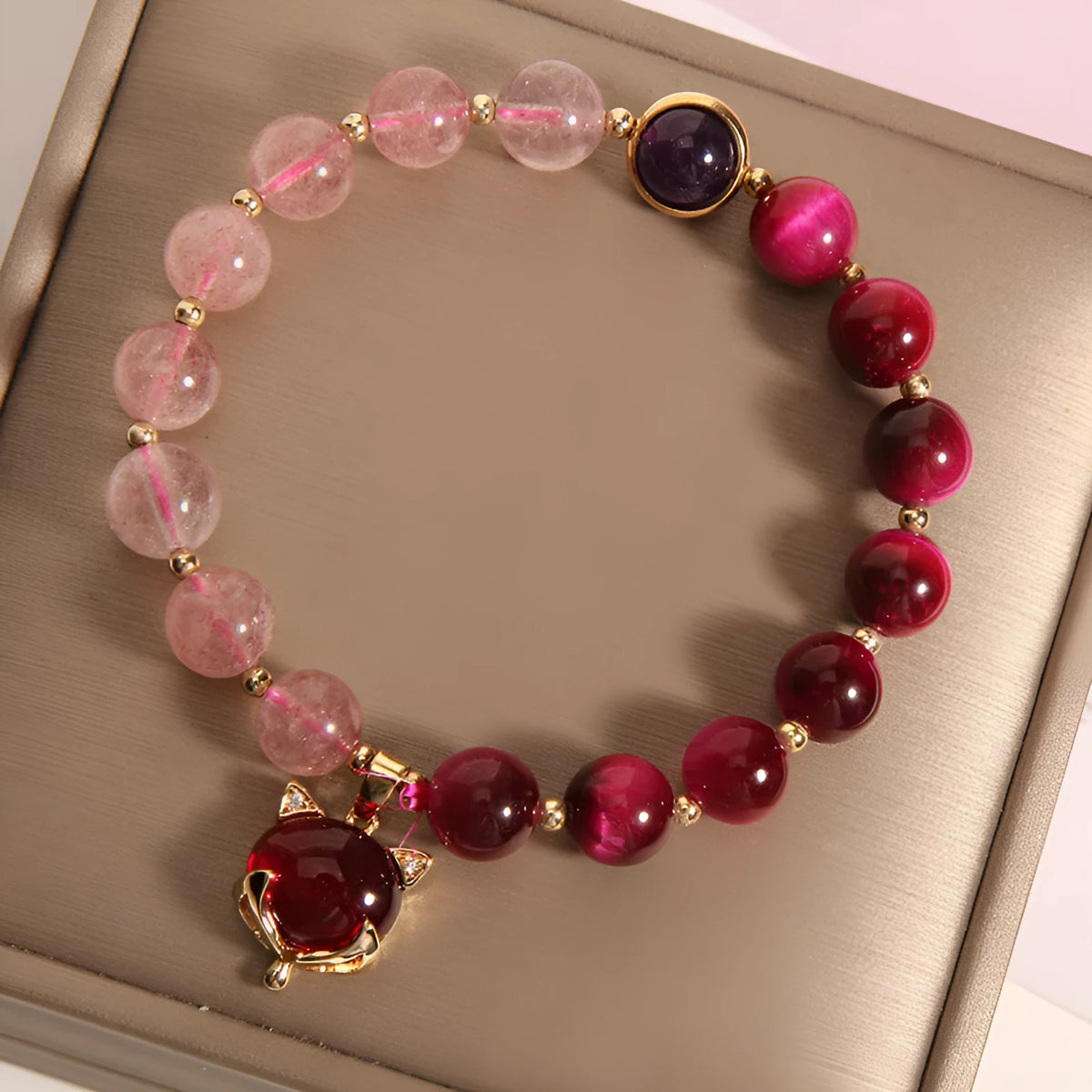 Women's strawberry crystal bracelet with elastic rope, simple design, uniform 18cm length