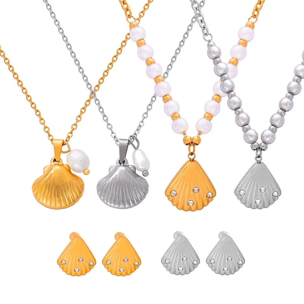 Women's freshwater pearl and titanium steel necklace with O-shaped chain design in gold or steel colour