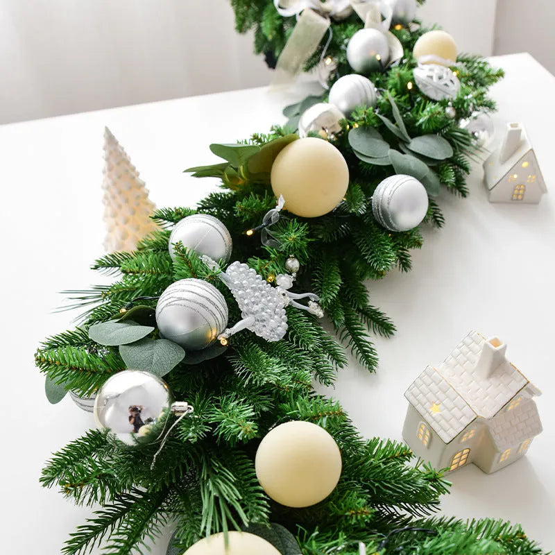 1.8m PE leaf Christmas garland in green and white with lights, European style, single vine piece