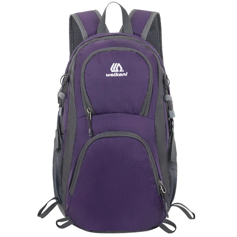 20L hiking backpack in Oxford cloth with an air pillow belt, shown in a choice of colours.