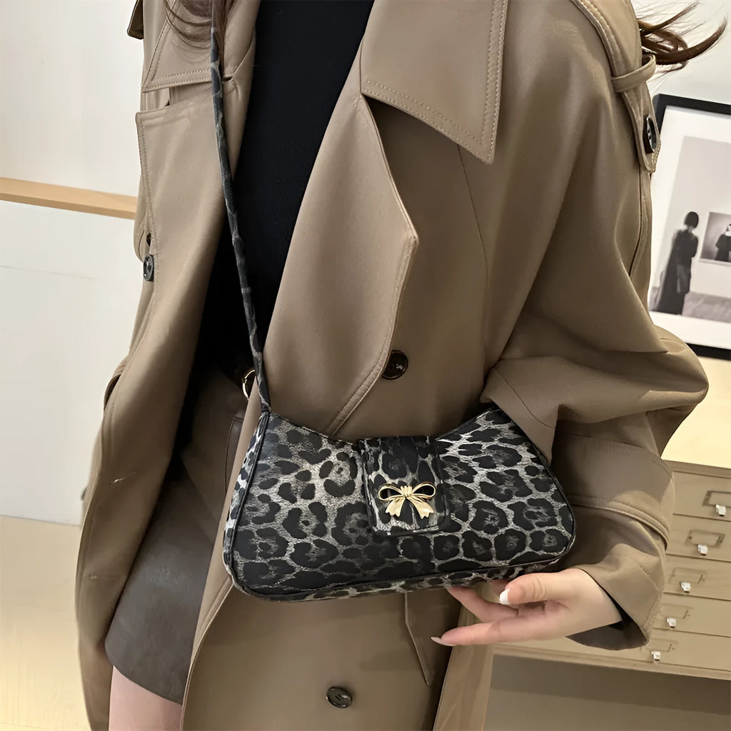 Large casual women's handbag with sandwich pocket design in four colour options