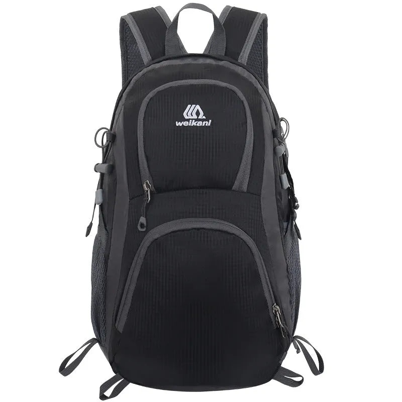20L hiking backpack in Oxford cloth with an air pillow belt, shown in a choice of colours.