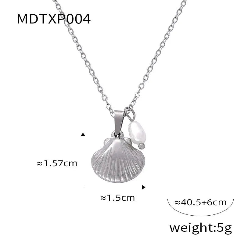 Women's freshwater pearl and titanium steel necklace with O-shaped chain design in gold or steel colour