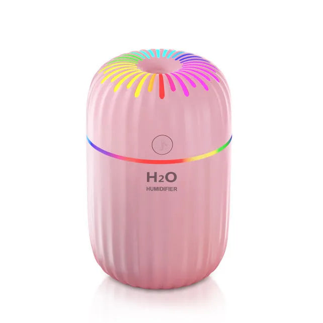 Mini animal-shaped USB humidifier and aromatherapy diffuser in green, pink, or white