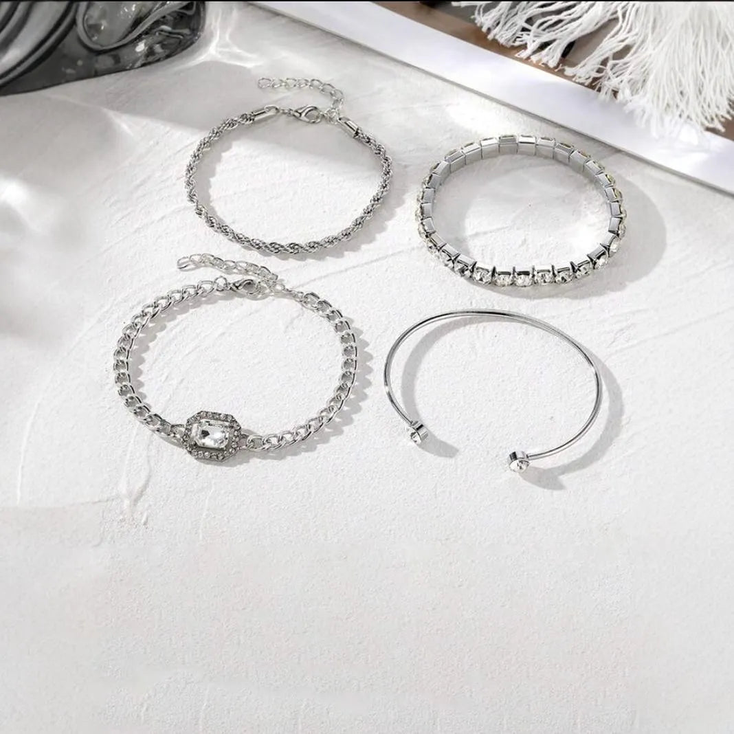 Women's retro geometric alloy jewellery four-piece set with metal chain and square diamond design