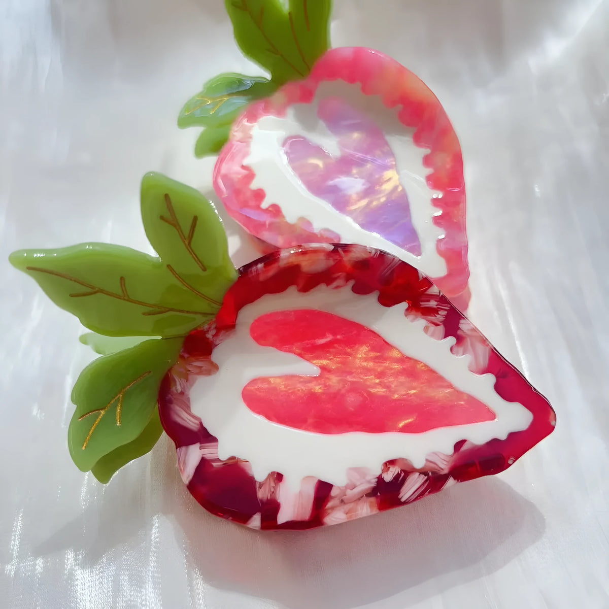 Manual strawberry hairpin for girls in red or pink with pastoral style fruit design