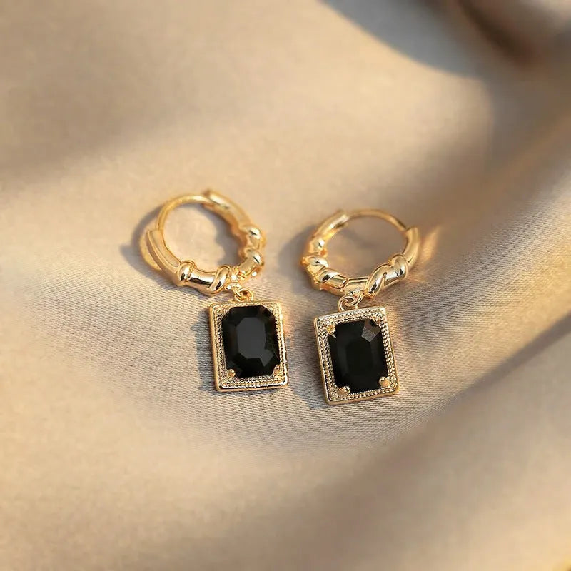 Black geometric copper earrings with quadrilateral shape and zircon stones in retro French court style