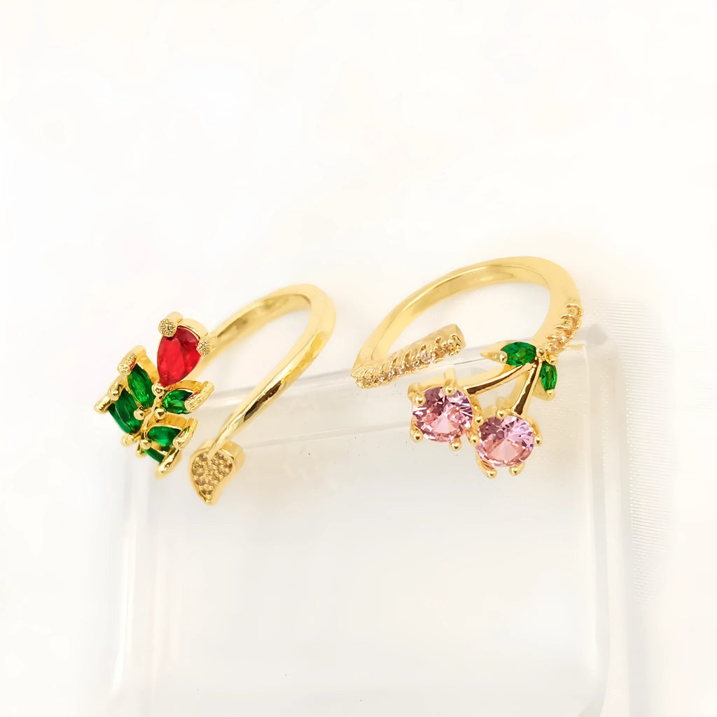 Copper open mouth geometric ring with leaf detailing or pink colour option.