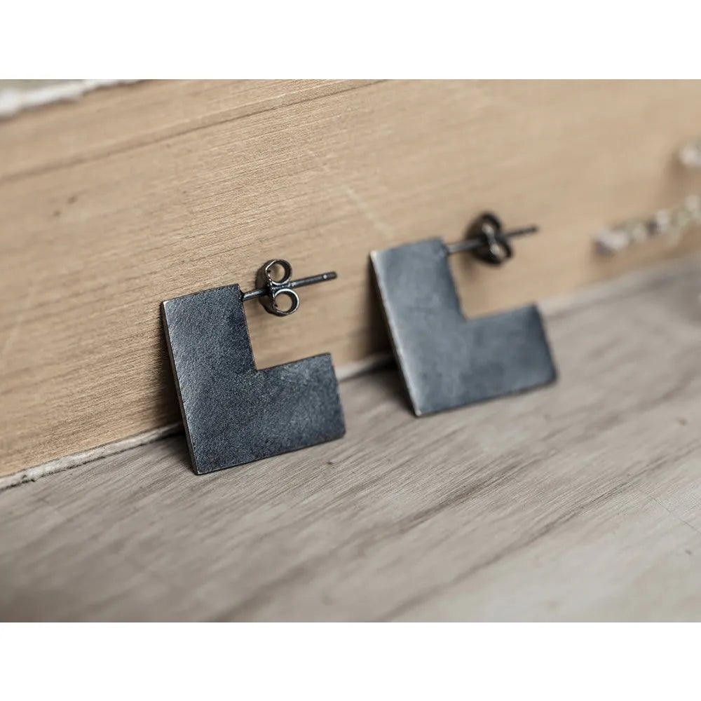 Oxidation black geometry square earrings ring in sterling silver with 16mm measurement