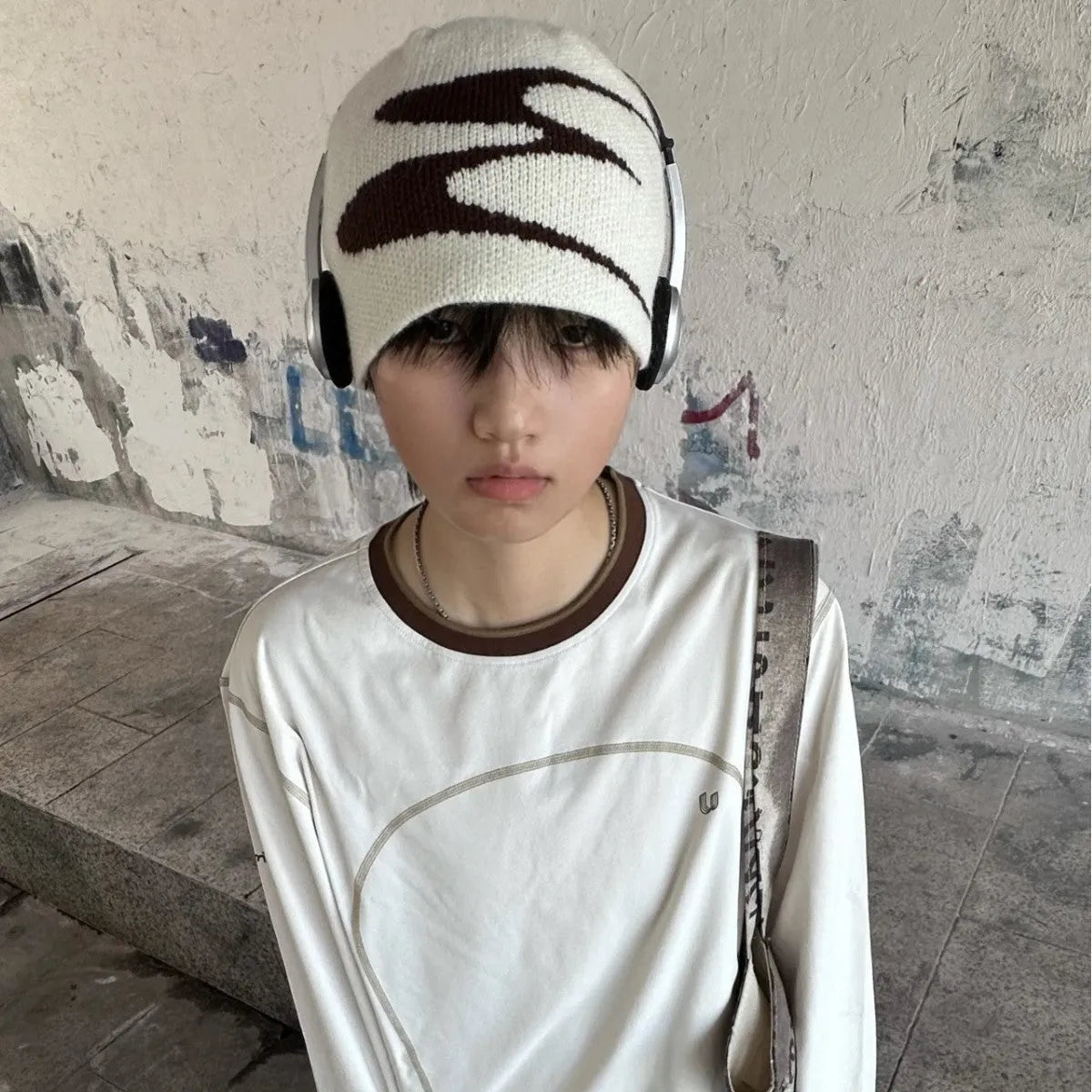 Acrylic beanie hat in M size 56-58cm showing white, grey and black colour options