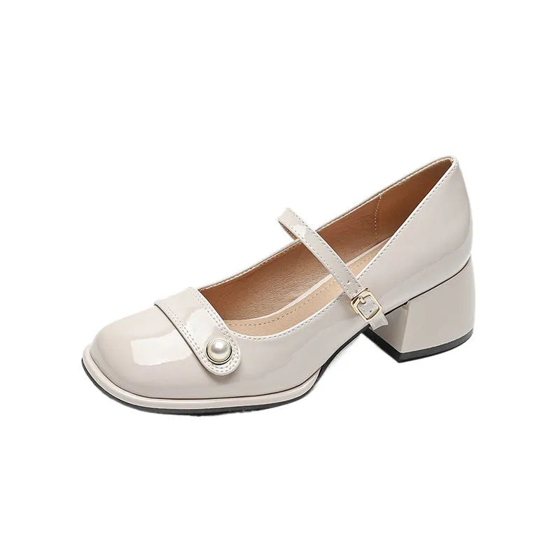 French style women's hiking pump shoes with chunky heel and patent leather upper
