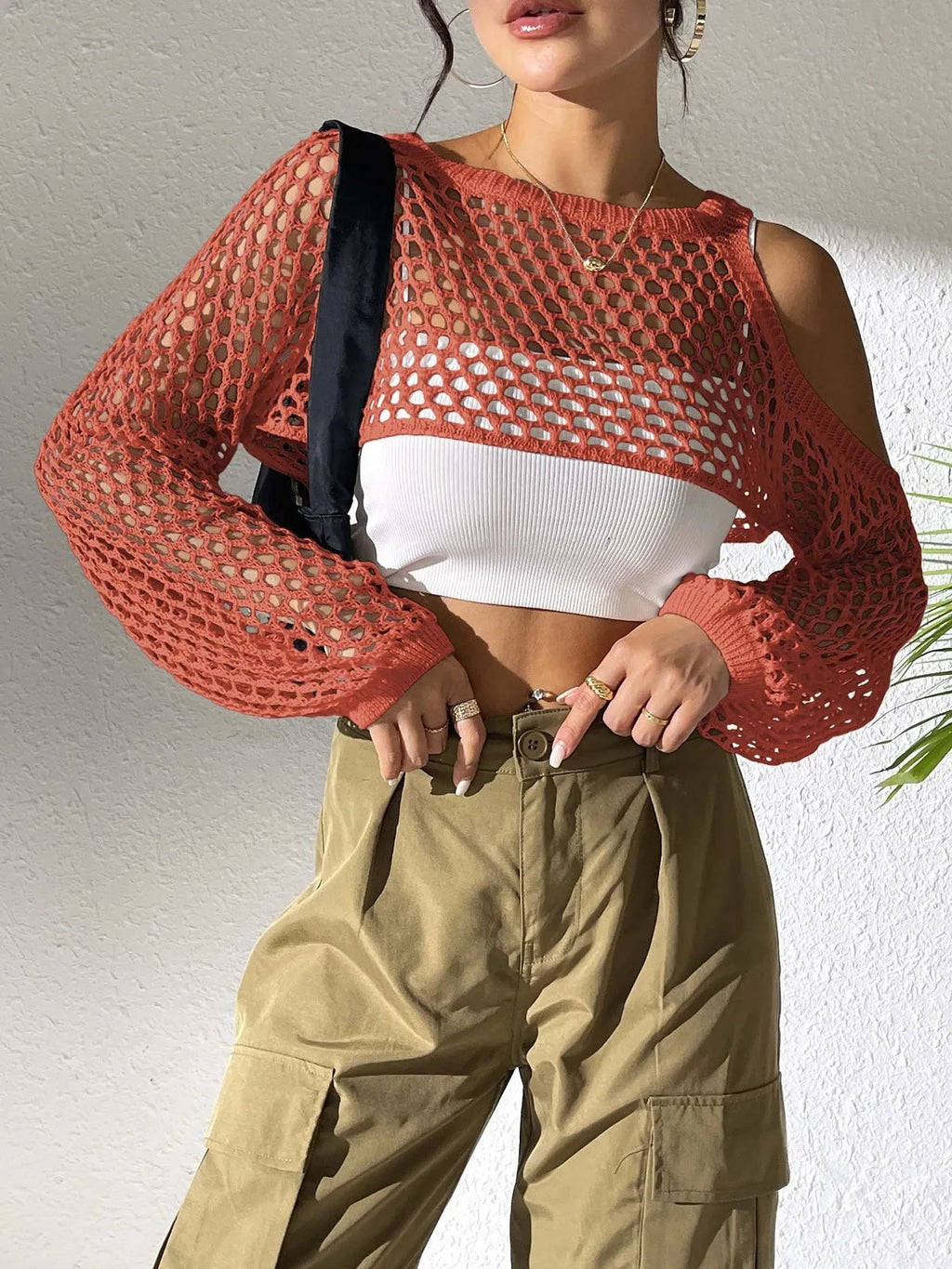 Mesh leisure shirt with hollowed navel design in polypropylene fabric, shown in multiple colour options